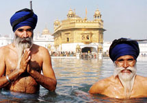  Gurudwara Sarovar Darshan and Bath